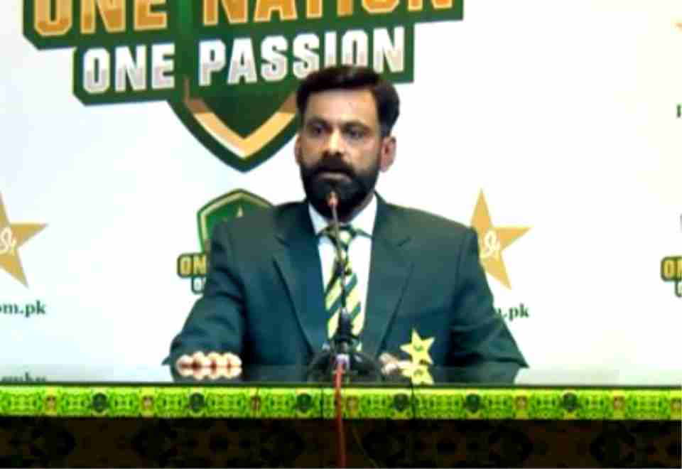 Hafeez-Suggests-No.-3-Spot-for-Babar-Azam-in-Champions-Trophy.