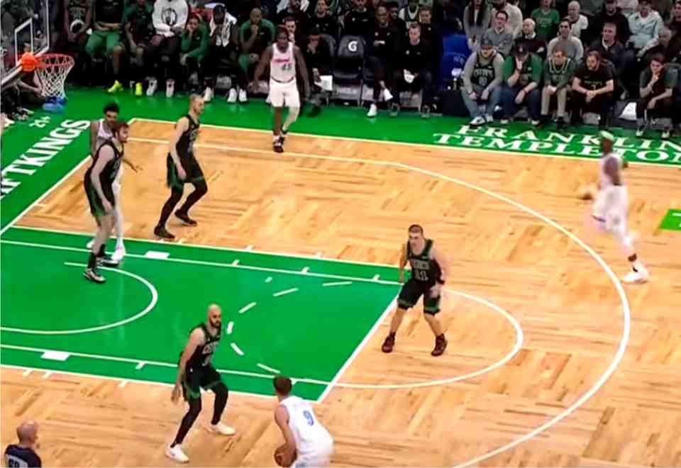 Miami-Heat-Defeat-Celtics-to-End-9-Game-Win-Streak