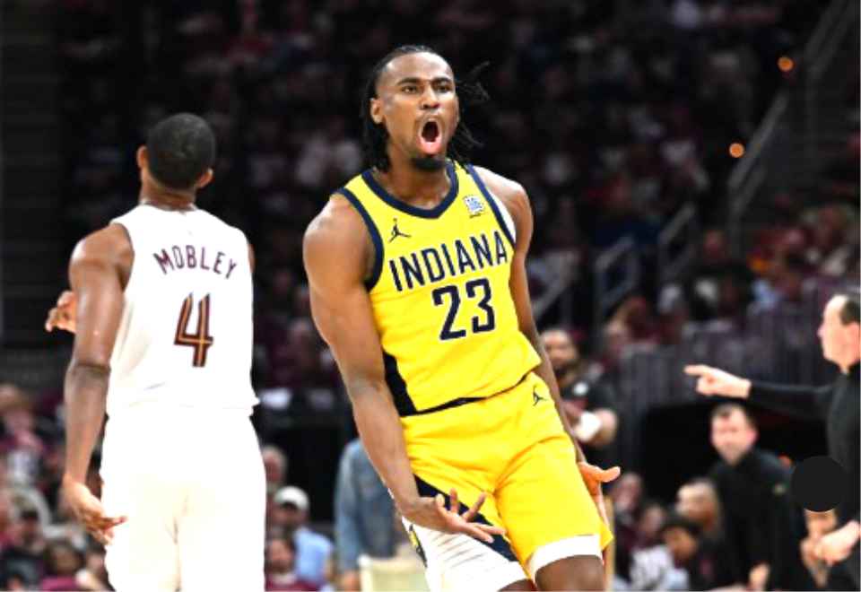 Aarpn Nesmith,torches,knicks,game,comeback