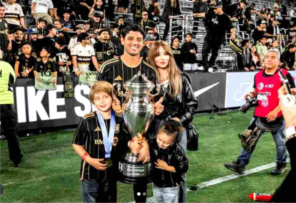 legend,carlos vela,calls,time career
