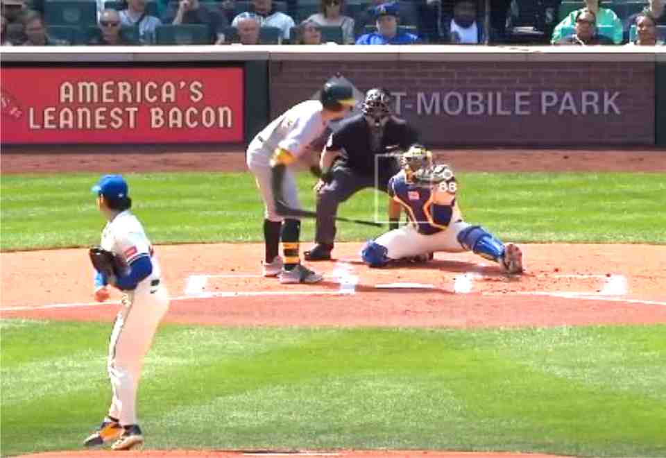 mariners,athletics,game,drop,extras