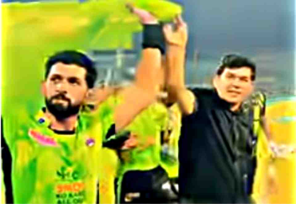 sikandar raza,heroics,win,psl,lahor qalandars