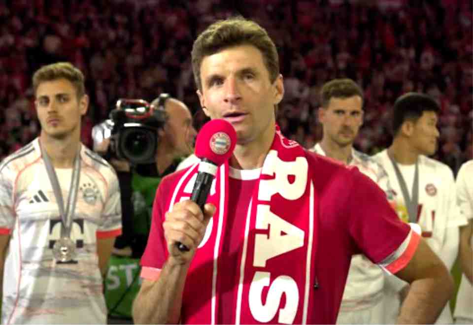 thomas mullers,emotional,farewell