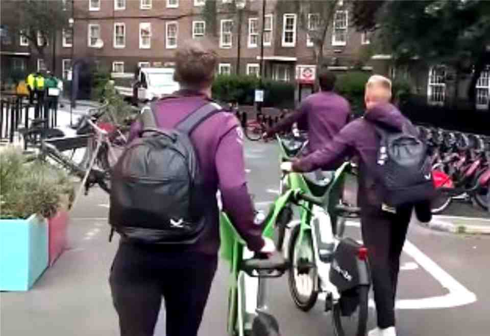 england team,cycles,stadium,traffic jam