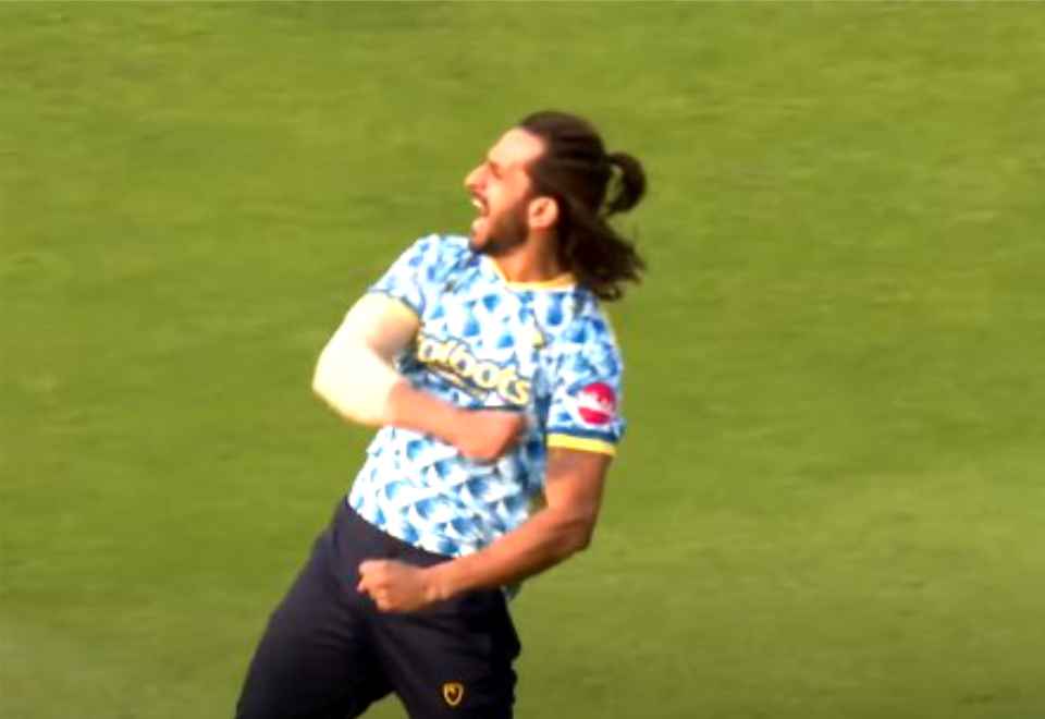hasan ali,hat trick,leads,vitality