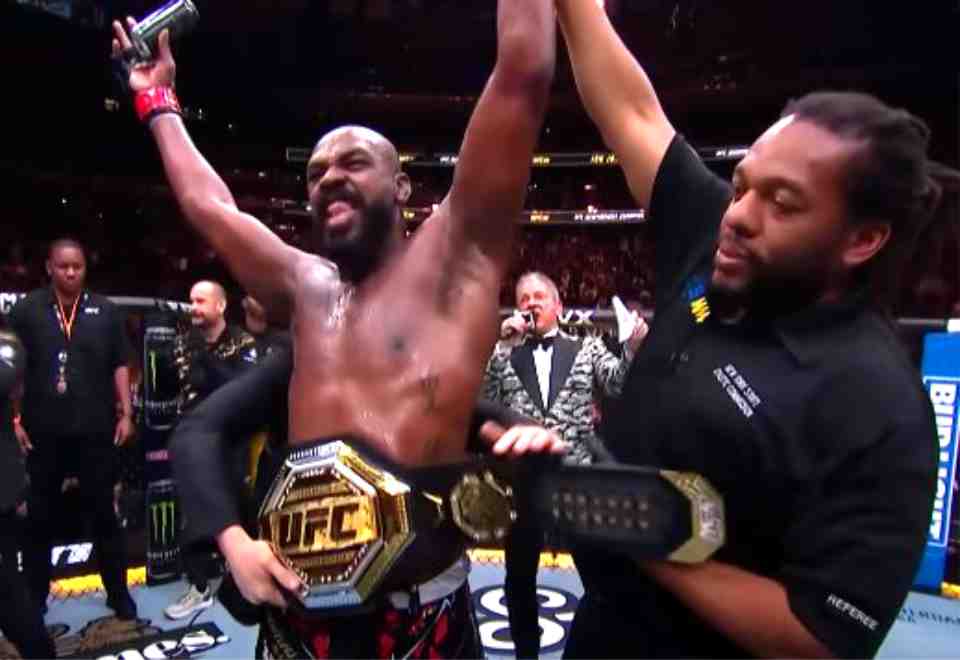 ufc shock,jon jones,out,take ,throne,aspinall