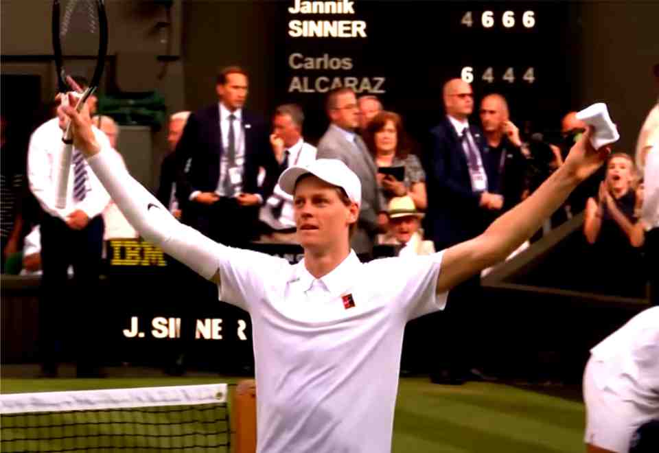 jannik sinner,stuns,alcaraz,wimbledon,title