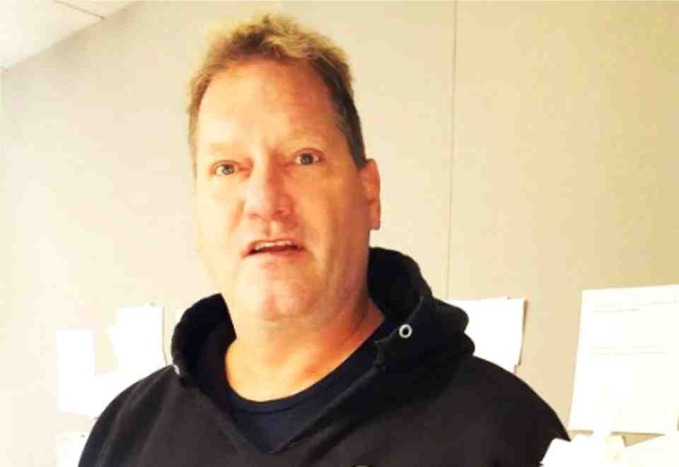 lndon byers,bruins,enforcer,radio,star,dies,at 61