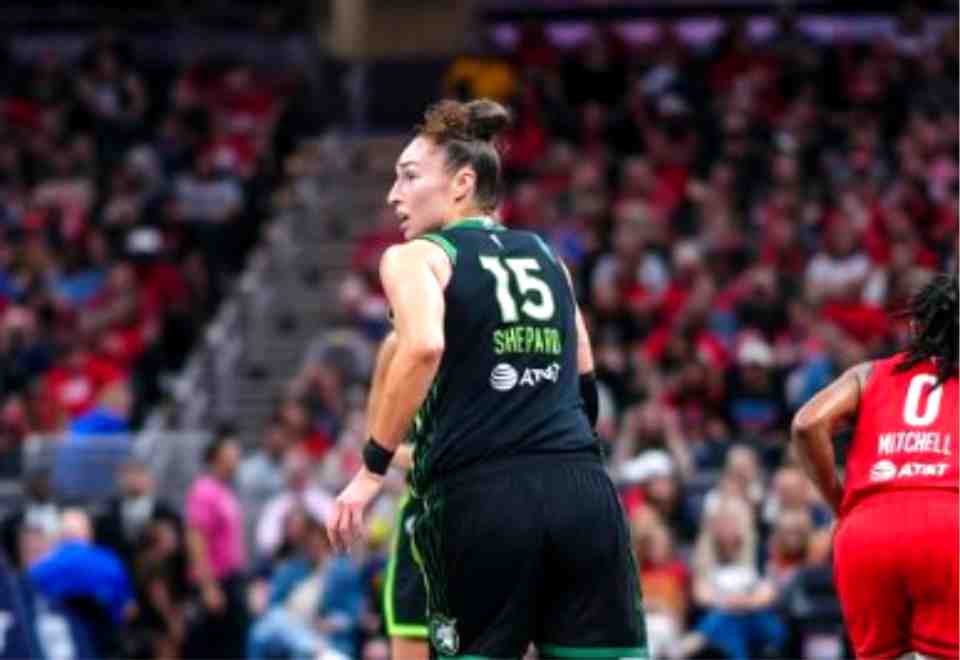 -Shepard-Shines-as-Lynx-Edge-Fever-in-Thriller