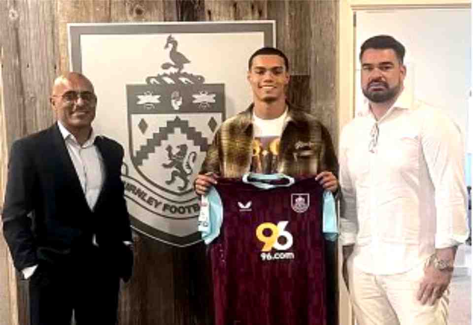 Ronaldinho’s Son Joao Mendes Joins Hull City