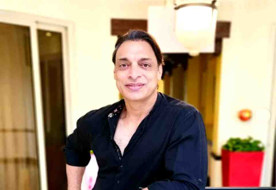 Shoaib-Akhtar-Slams-PCB-for-Weak-Player-Choices