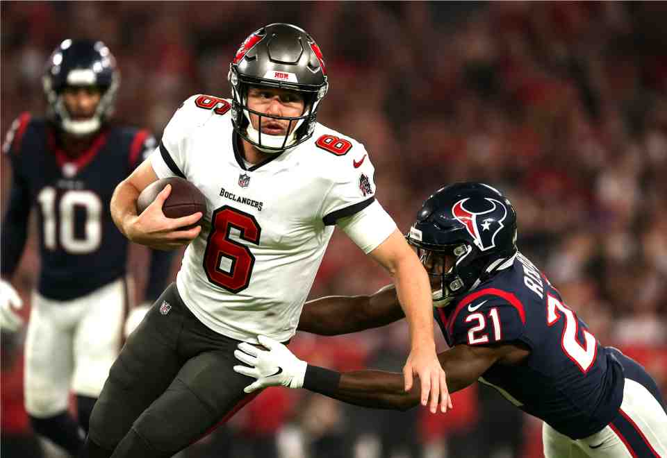 Texans Collapse Late as Bucs Steal MNF Win