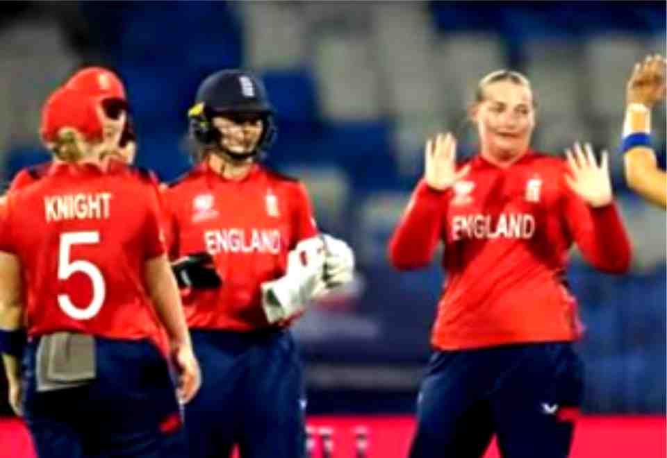 England-Women-Crush-South-Africa-by-10-Wickets